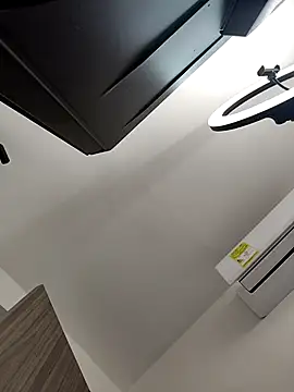 ArielBlossom    online show from October 11, 11:20 am