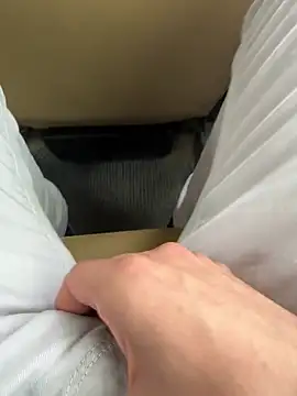 LAZ3R1 online show from October 13, 8:58 am