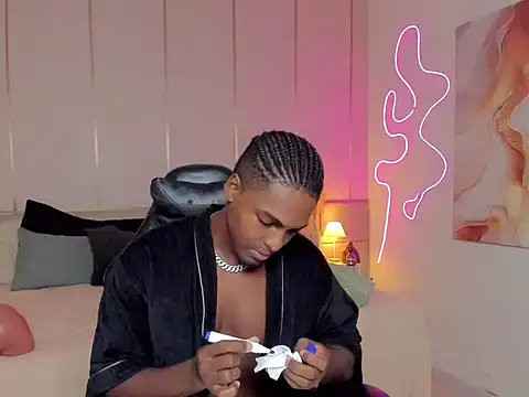 SoHighAngel online show from February 24, 10:08 pm