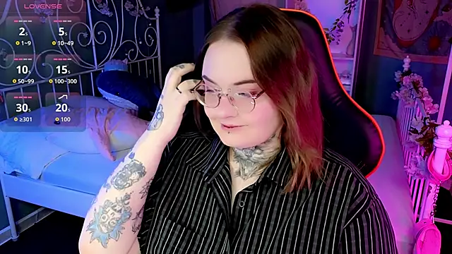Alice Linger online show from September 17, 3:24 pm