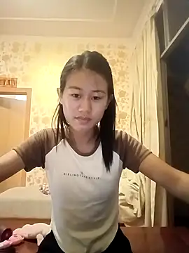 luy-xinh02 online show from September 18, 12:29 pm