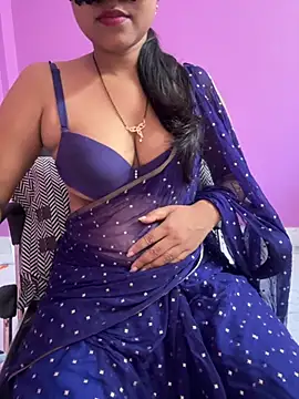 hottylizaa online show from October 15, 3:39 am