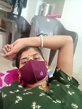 Snapshot of Suman_ji1 chatting on March 7, 10:23 am Suman ji1 online show from March 7, 10:23 am