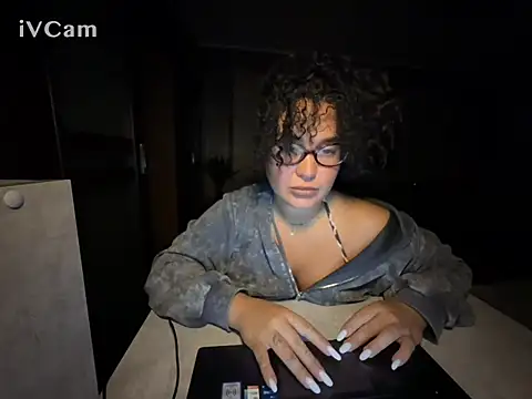 Snapshot of Aveliia chatting on July 26, 8:38 pm Aveliia online show from July 26, 8:38 pm