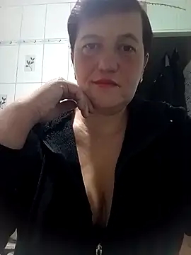 Snapshot of Caramellove8877 chatting on October 2, 4:08 am Caramellove8877 online show from October 2, 4:08 am