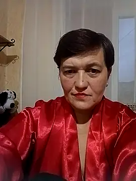 Snapshot of Caramellove8877 chatting on October 19, 4:35 am Caramellove8877 online show from October 19, 4:35 am