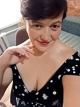 Snapshot of Caramellove8877 chatting on November 10, 12:15 pm Caramellove8877 online show from November 10, 12:15 pm