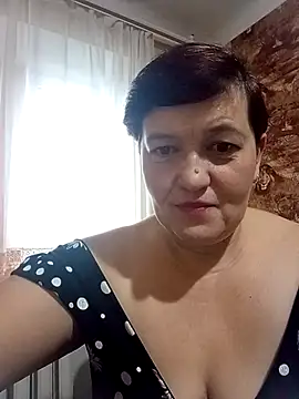 Snapshot of Caramellove8877 chatting on December 1, 7:24 am Caramellove8877 online show from December 1, 7:24 am