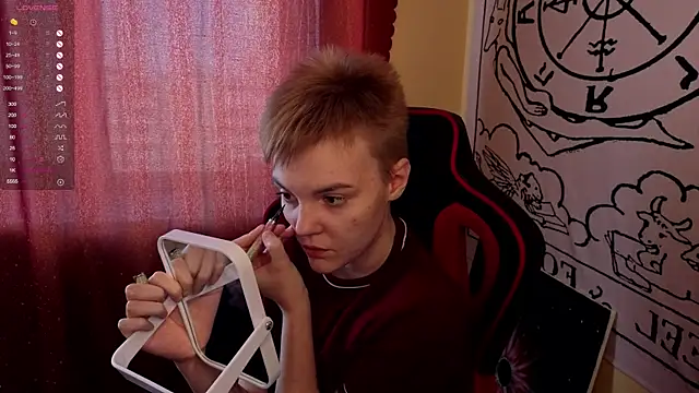 Snapshot of KrisNeal chatting on October 15, 10:15 am KrisNeal online show from October 15, 10:15 am