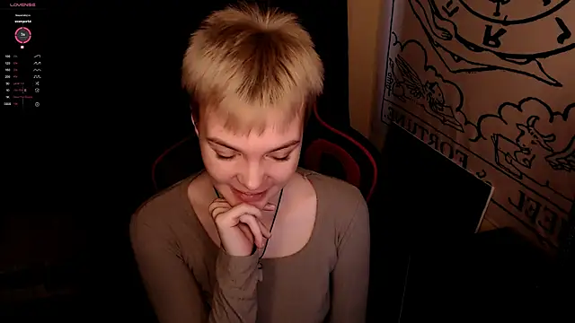 Snapshot of KrisNeal chatting on November 2, 10:06 am KrisNeal online show from November 2, 10:06 am