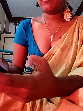 Snapshot of Tamil_Kavitha chatting on May 4, 12:12 pm Tamil Kavitha online show from May 4, 12:12 pm