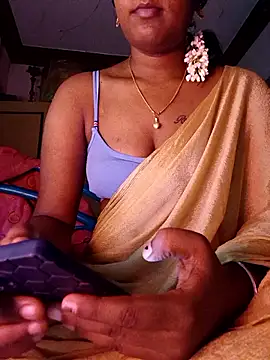 Snapshot of Tamil_Kavitha chatting on May 6, 11:32 pm Tamil Kavitha online show from May 6, 11:32 pm