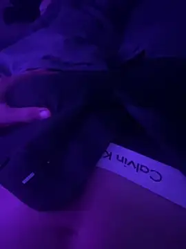 Snapshot of Adamsam88 chatting on November 4, 7:24 pm Adamsam88 online show from November 4, 7:24 pm