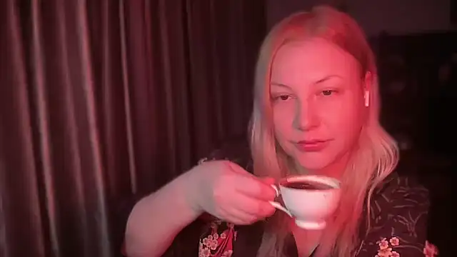 BikiHellena online show from June 18, 2:56 am
