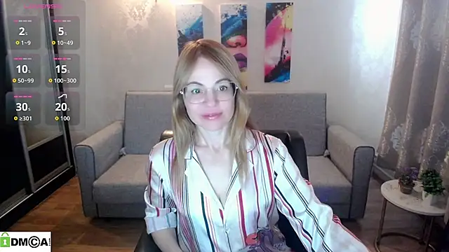 Snapshot of shy_hot_cat chatting on October 23, 7:18 am shy hot cat online show from October 23, 7:18 am