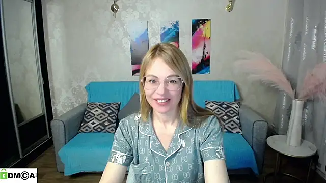 shy hot cat online show from November 14, 7:51 am