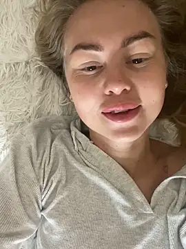 MartaLuna  online show from September 30, 8:08 am