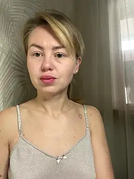 MartaLuna  online show from November 3, 7:09 am