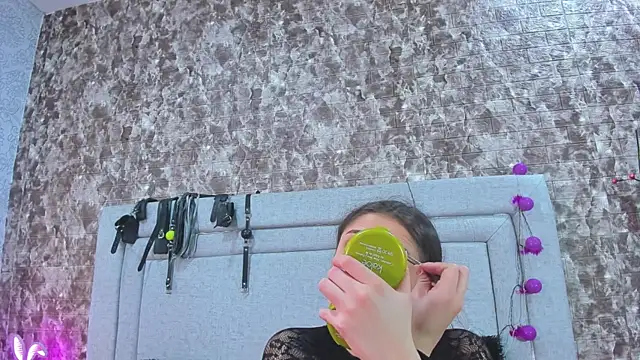 Snapshot of KatyVelvet chatting on October 7, 2:53 am KatyVelvet online show from October 7, 2:53 am