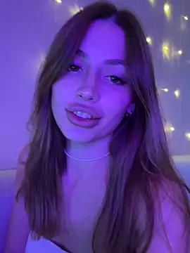 Snapshot of Elizabeth_Tay chatting on October 16, 6:09 pm Elizabeth Tay online show from October 16, 6:09 pm