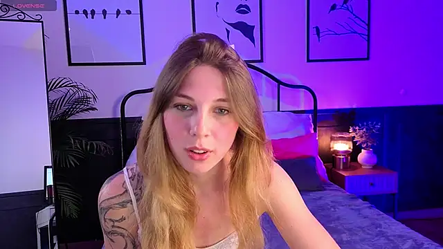 MiillKiss online show from September 17, 4:52 pm