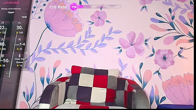 Snapshot of emma_hearths chatting on October 13, 7:25 pm emma hearths online show from October 13, 7:25 pm