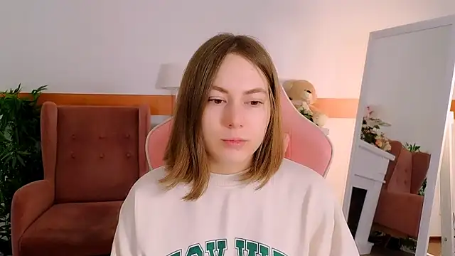 Elma Lily online show from February 7, 7:56 am