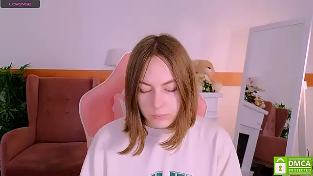 Elma Lily online show from February 8, 7:45 am