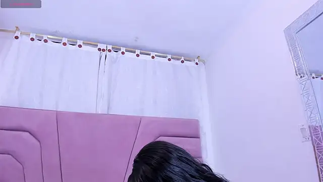 Snapshot of miajhonsonx chatting on April 14, 3:18 pm miajhonsonx online show from April 14, 3:18 pm