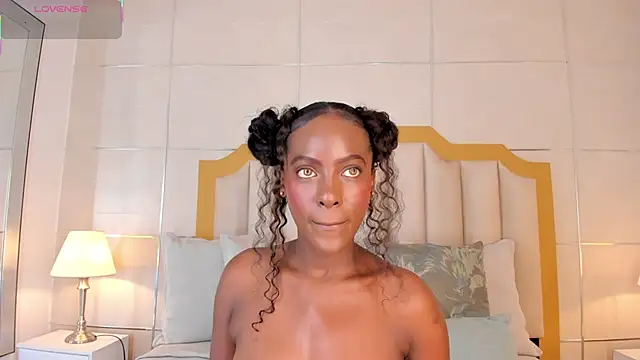 Snapshot of DakotaWangi chatting on November 2, 3:31 am DakotaWangi online show from November 2, 3:31 am