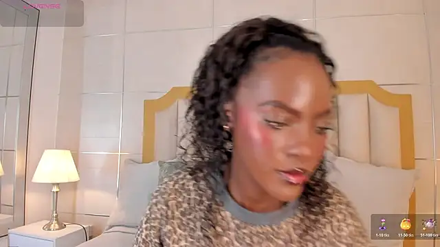 Snapshot of DakotaWangi chatting on November 9, 3:38 am DakotaWangi online show from November 9, 3:38 am