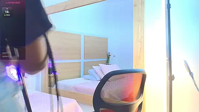 Snapshot of ValeryCortezm chatting on November 2, 1:52 am ValeryCortezm online show from November 2, 1:52 am