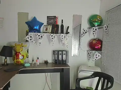 xxKamadevaxx online show from June 23, 7:23 pm