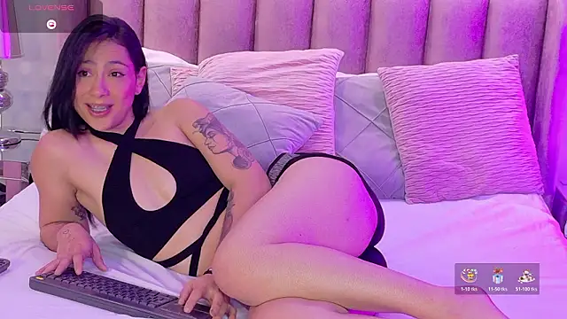 Snapshot of CataScott_ chatting on March 12, 5:13 am CataScott online show from March 12, 5:13 am