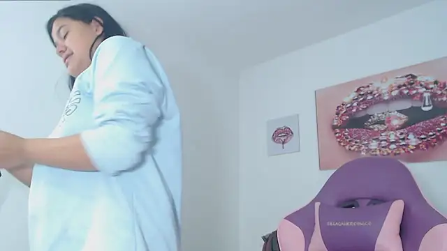 April Becker online show from February 1, 3:05 am