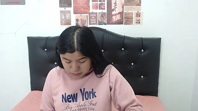 April Becker online show from March 14, 3:01 am