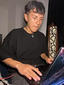 NaytonFreeman online show from October 6, 12:19 am