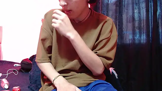 NaytonFreeman online show from November 26, 11:22 am