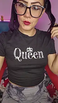 Lhia  online show from February 3, 8:47 pm