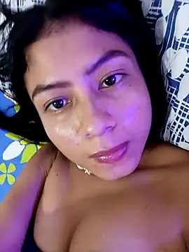 Lil zoe1 online show from September 20, 4:24 am