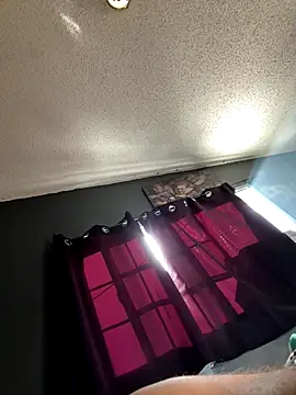 Snapshot of busnfatnutsLildee chatting on November 10, 5:23 pm busnfatnutsLildee online show from November 10, 5:23 pm