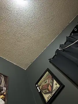 Snapshot of busnfatnutsLildee chatting on December 15, 10:52 am busnfatnutsLildee online show from December 15, 10:52 am