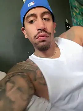 busnfatnutsLildee online show from March 28, 4:39 pm