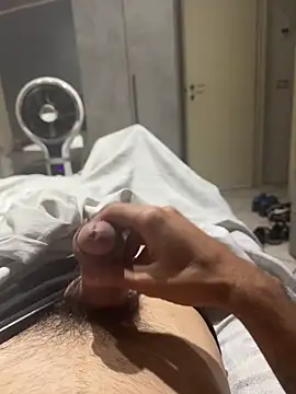 alexbergo87 online show from September 11, 8:31 pm