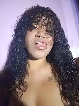 Snapshot of AfricaBell chatting on July 30, 3:05 am AfricaBell online show from July 30, 3:05 am