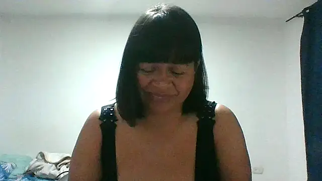 Snapshot of adri89-g chatting on February 24, 9:40 am adri89-g online show from February 24, 9:40 am