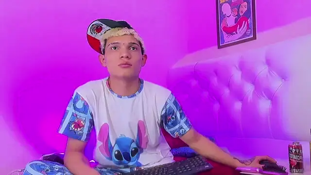 EL VENEZOLANO 22CM online show from December 21, 7:43 pm