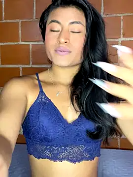 Michelle Narvaez online show from September 26, 6:34 pm