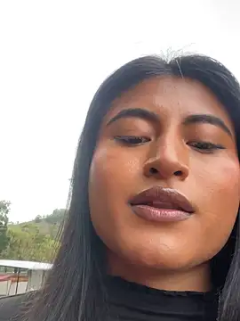 Michelle Narvaez online show from March 25, 10:05 pm