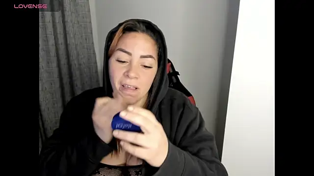 Snapshot of alexiaystive3 chatting on October 5, 9:40 am alexiaystive3 online show from October 5, 9:40 am